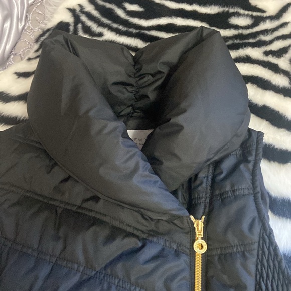 Marc New York (Andrew Marc) Sz S Black Quilted Puffer Womens vest - Picture 10 of 11